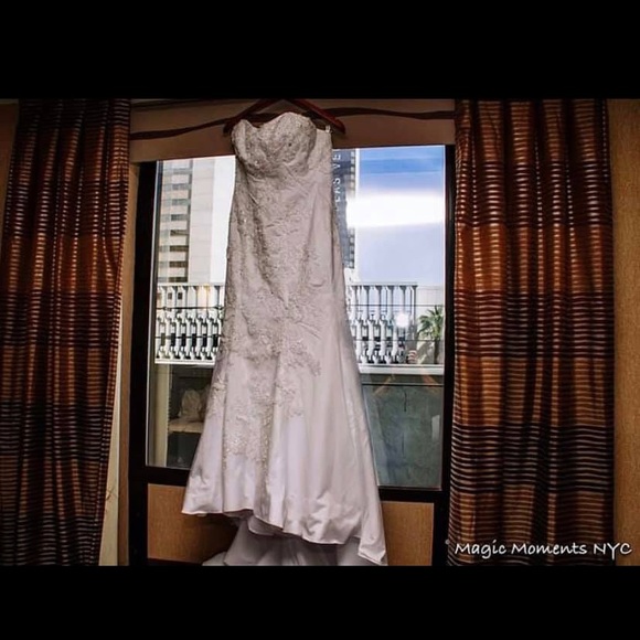 Wedding Dress - Picture 2 of 2